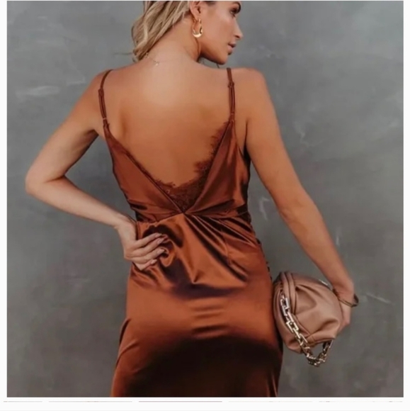 VICI Brown gown size small - Picture 3 of 6